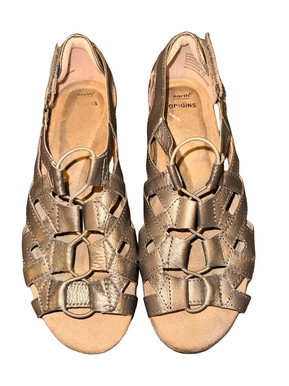 Earth Origins Belle Bridget Platinum Metallic Leather Gladiator Sandals Size 8.5